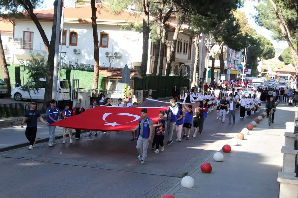Kula'da 19 Mayıs Kutlamaları Başladı