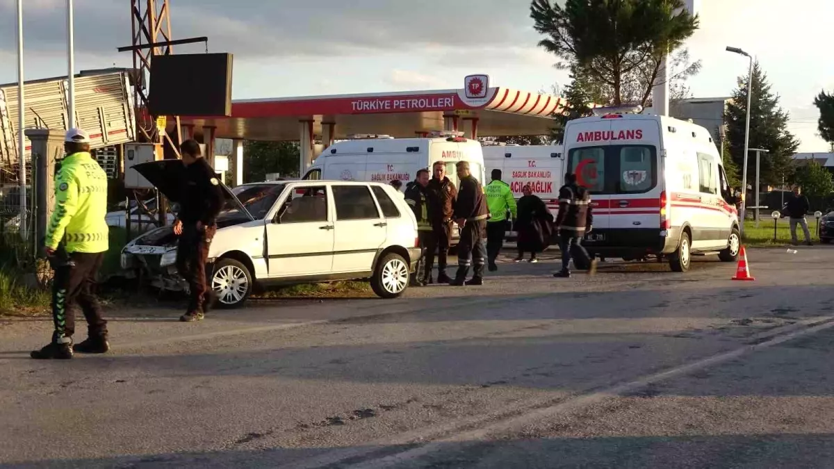 Kütahya'da Trafik Kazası: 6 Yaralı