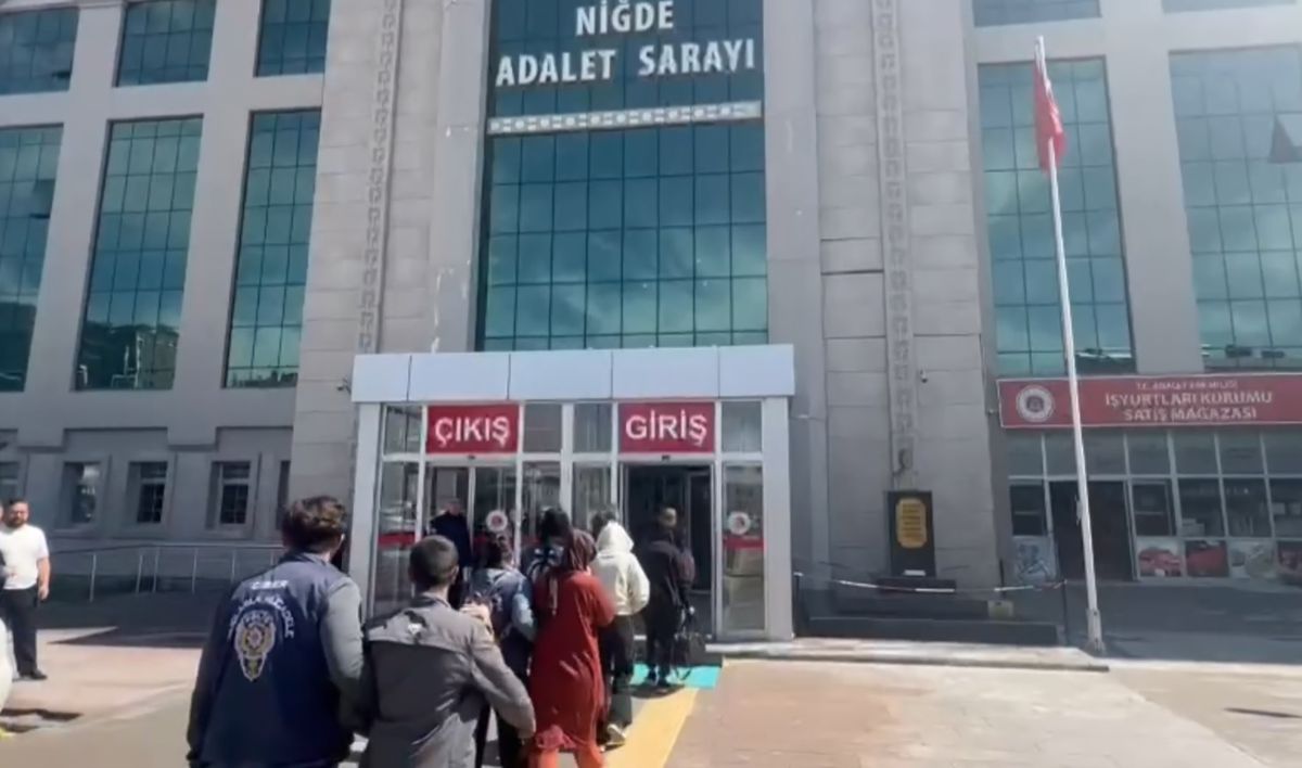 Niğde merkezli dolandırıcılık operasyonunda 8 kişi yakalandı