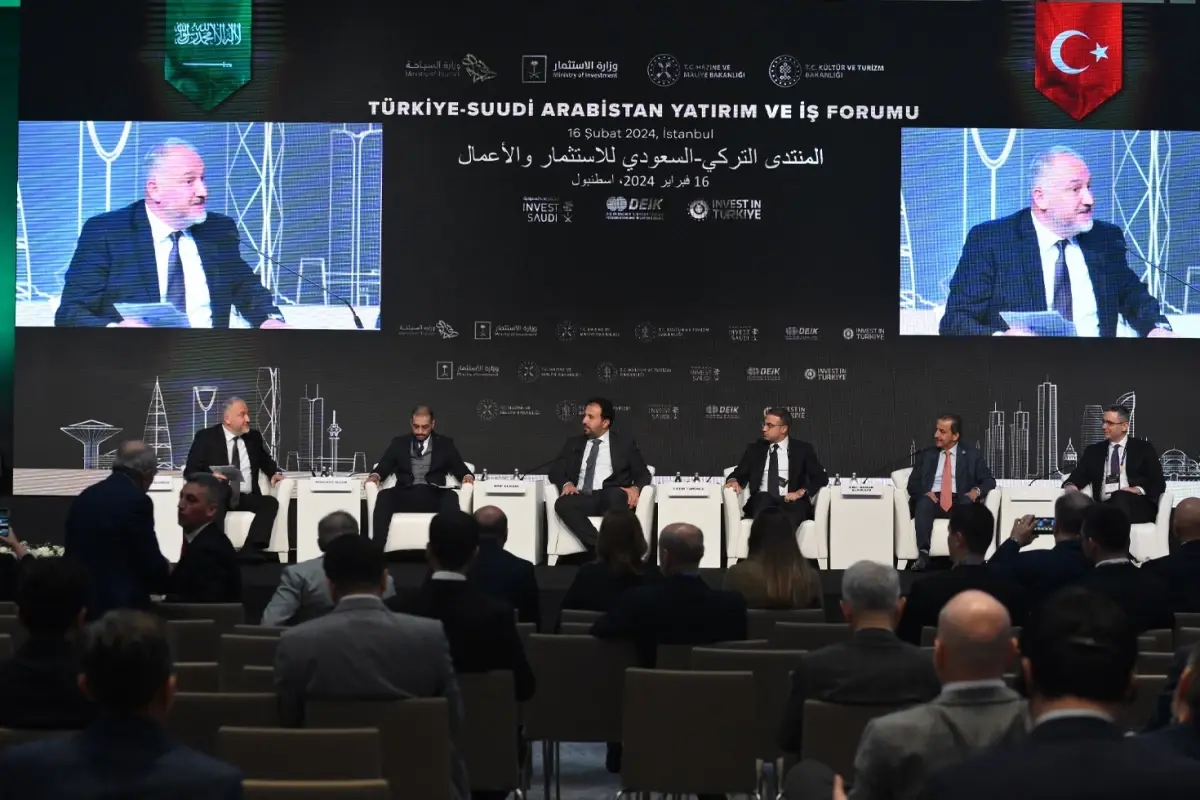 Türkiye ile Suudi Arabistan arasında yapılacak milyar dolarlık iş ve yatırım forumu ertelendi