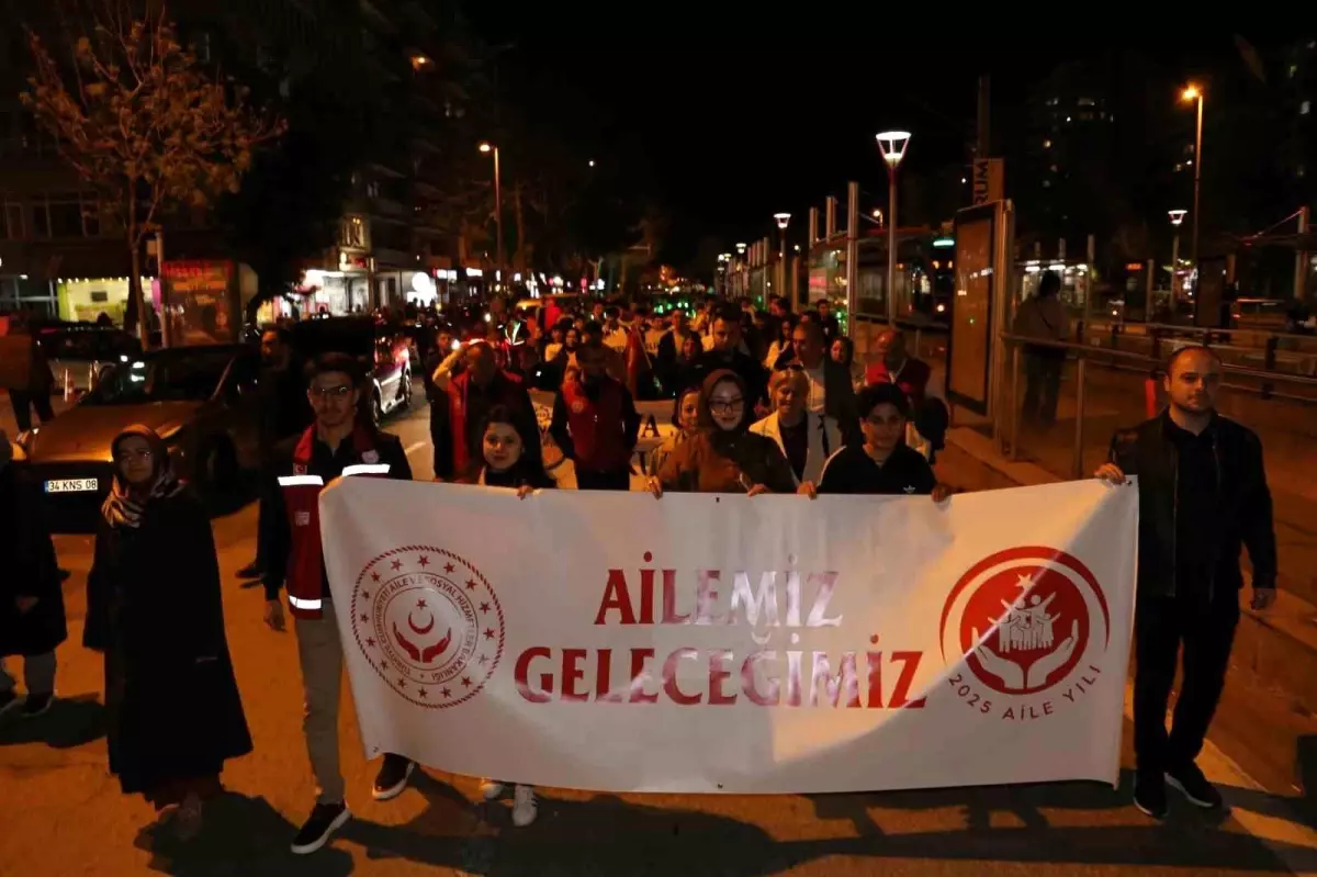 Aile birliğine 'fener alaylı' farkındalık