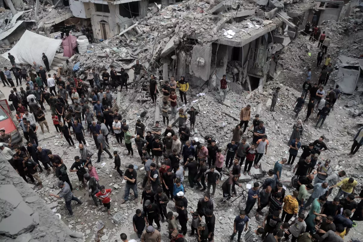 İsrail'in Gazze'ye Hava Saldırısı: 80 Ölü