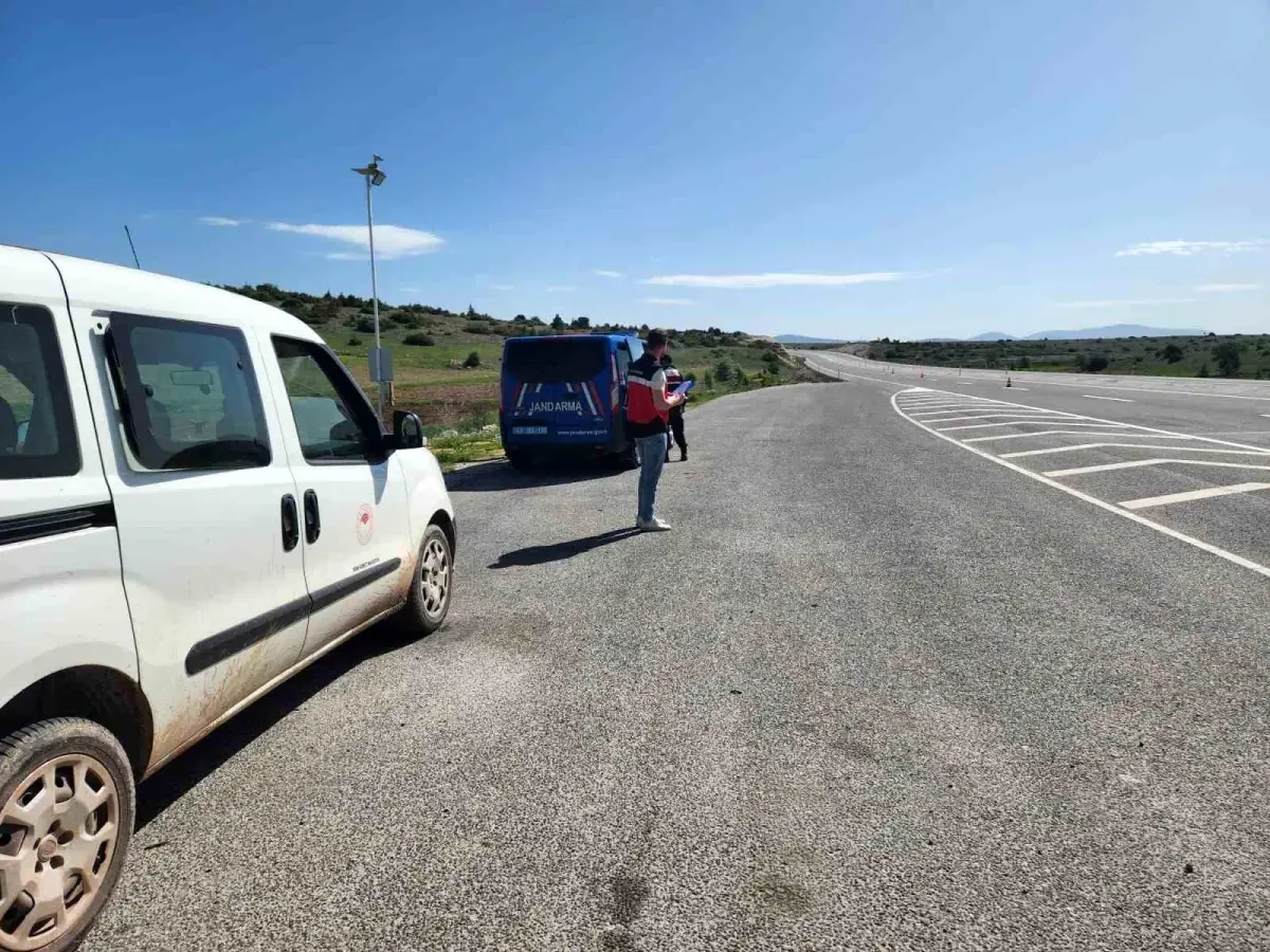 Aslanapa'da Hayvan Hareketlerine Yönelik Yol Kontrolü Gerçekleştirildi