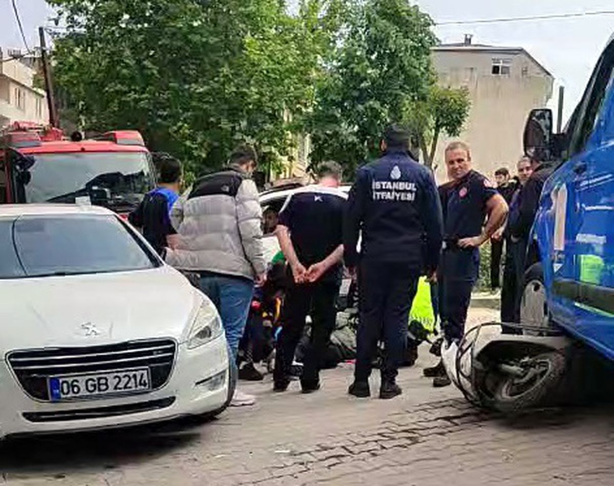 Avcılar'da Kargo Aracı ile Motosiklet Çarpıştı: 1 Yaralı