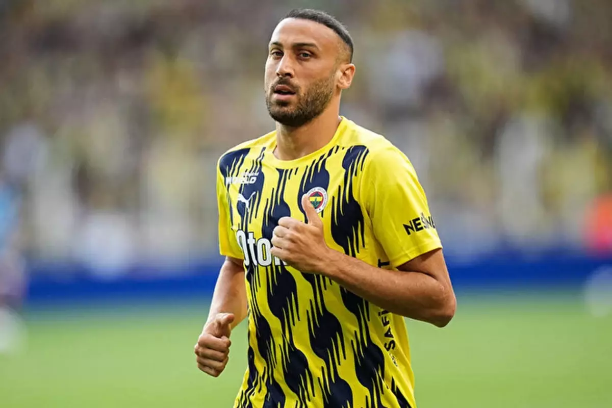 Cenk Tosun Fenerbahçe defterini kapattı