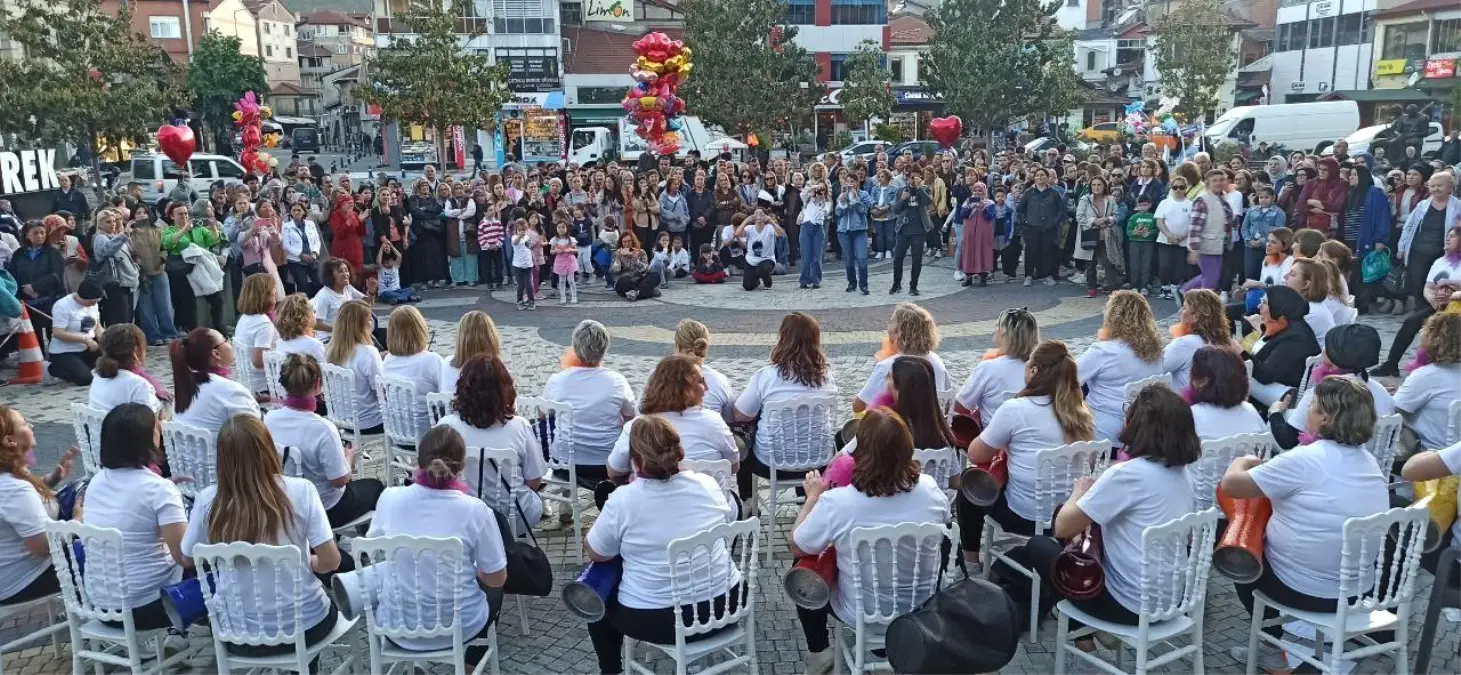 Darbuka Şovuyla Neşeli Anlar Yaşatıldı