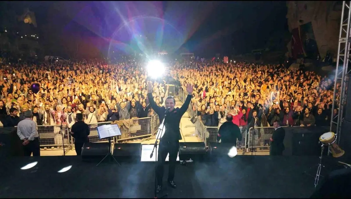 Ferhat Göçer, Afyonkarahisar Yaşayan Miras Festivali'nde Sahne Aldı