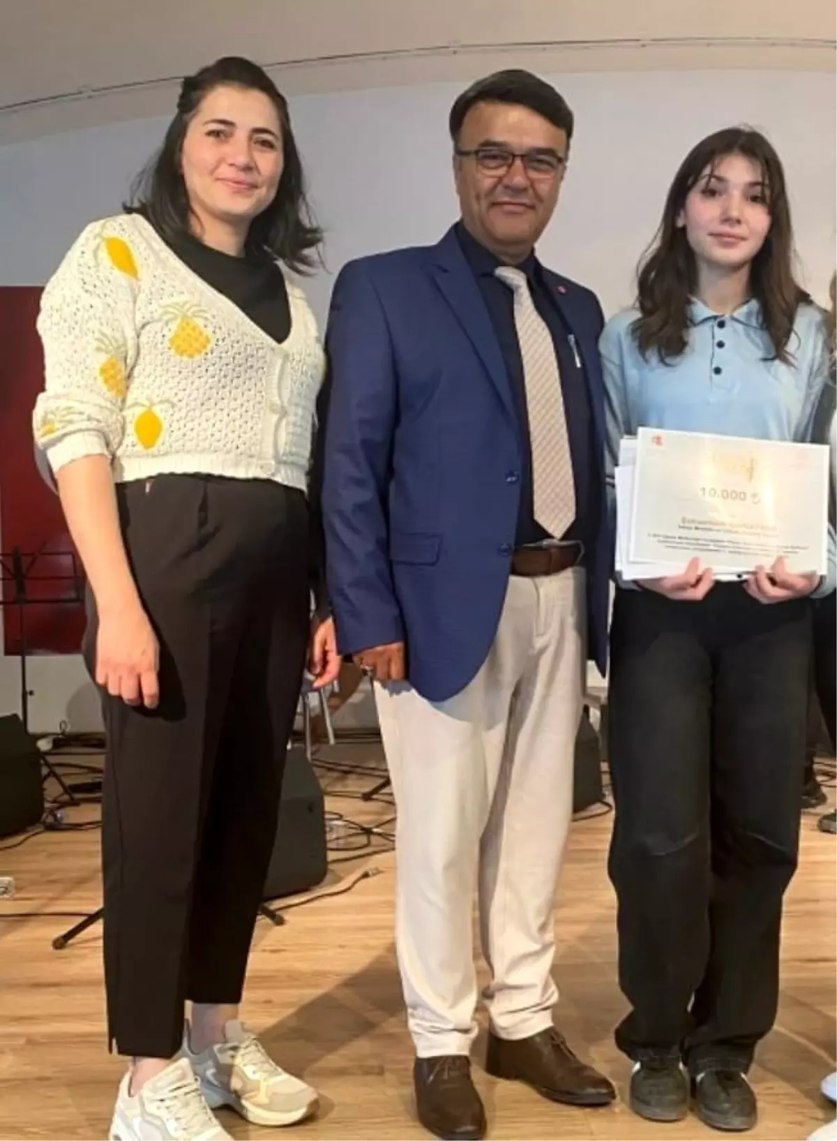 Yunus Emre Haftası'nda İl Birincisi Şahsenem Günaydın Oldu