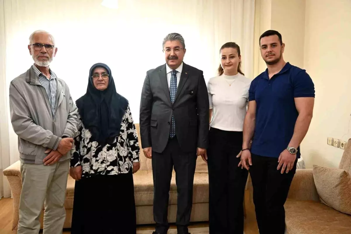 Osmaniye'de Aile ve Gençlik Fonu ile Evlilik Tecrübe Paylaşım Projesi