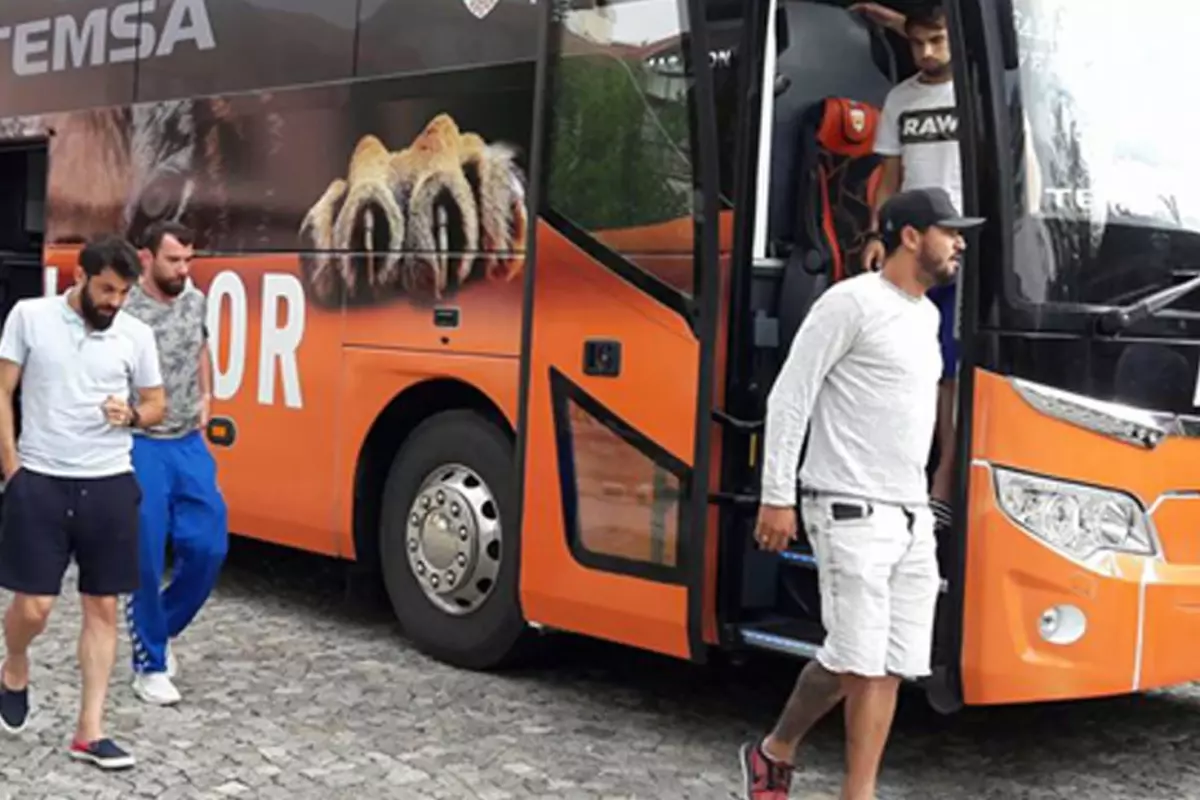 Küme düşen takımda futbolcular kaçmaya başladı