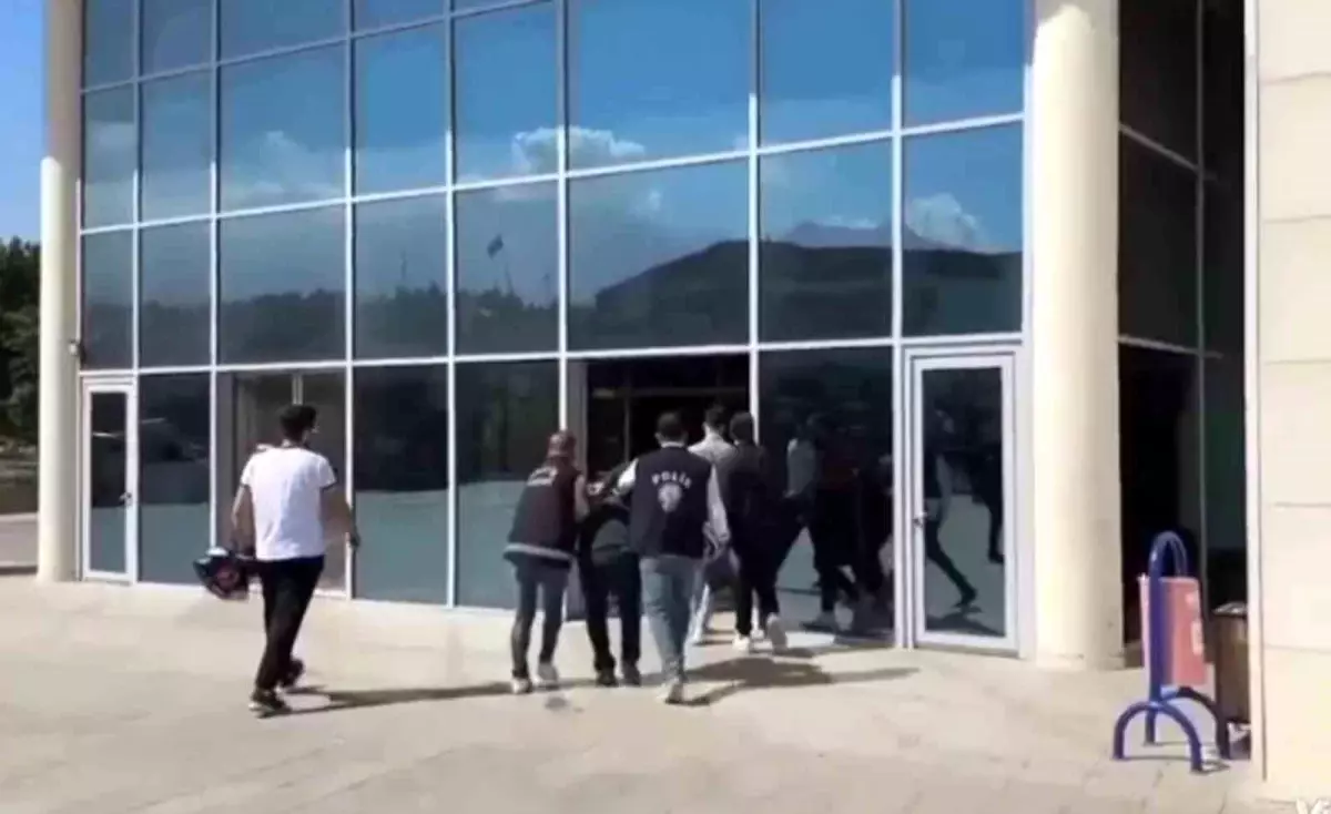Hatay'da Motosikletle Taciz Olayı: Şahıs Tutuklandı
