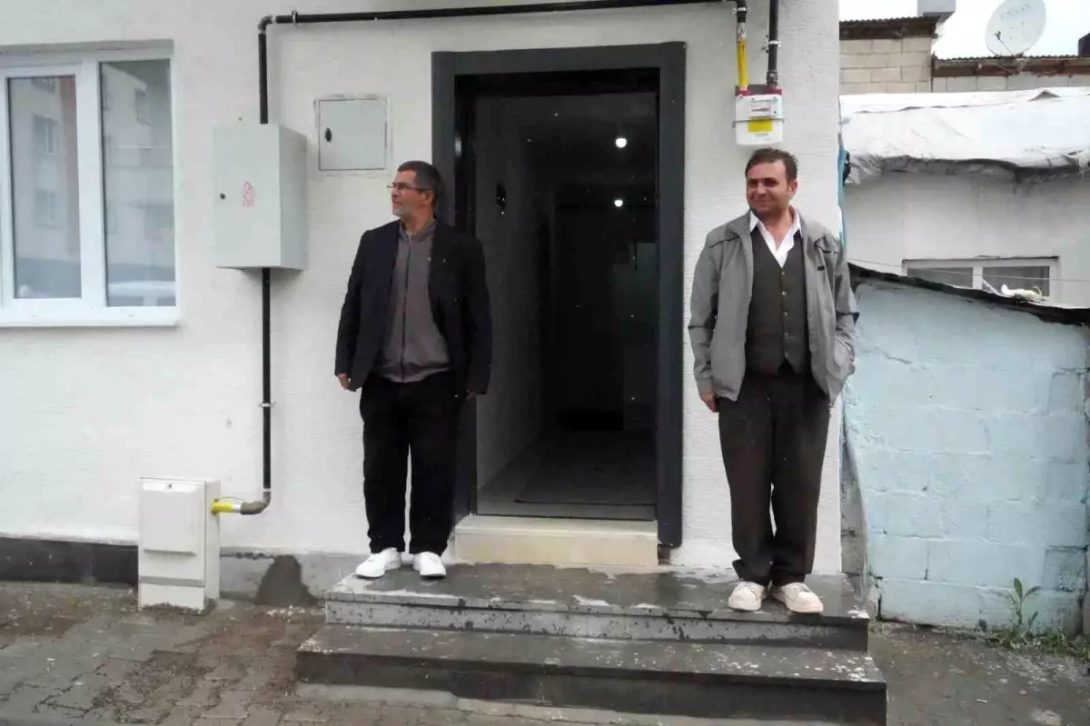 Muş'ta Engelli Kardeşlerin Evi Yenilendi