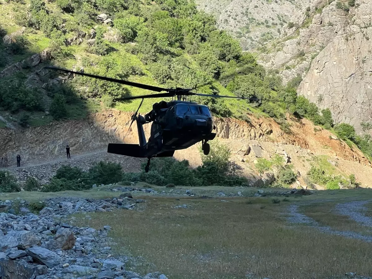 Yüksekova'da Kaybolan Genç İçin Arama Çalışmaları Devam Ediyor