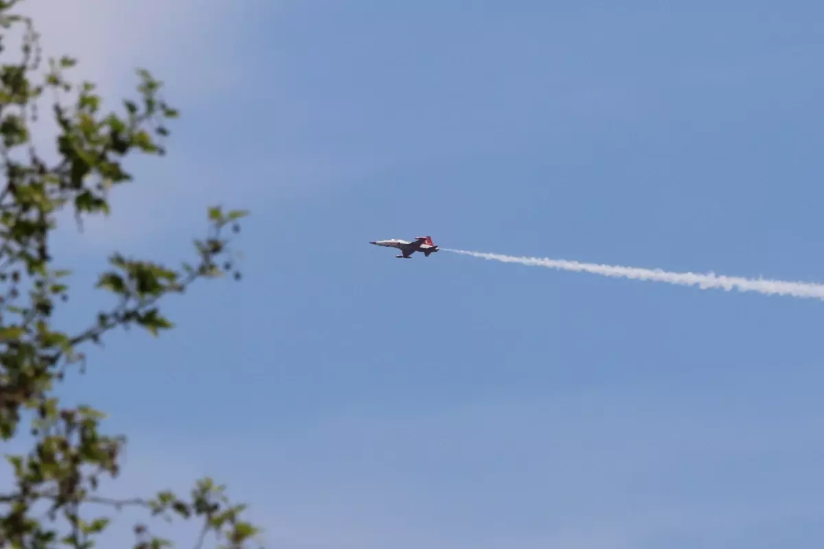 SOLOTÜRK ve Türk Yıldızları, 19 Mayıs Etkinlikleri İçin Uçuş Gerçekleştirdi