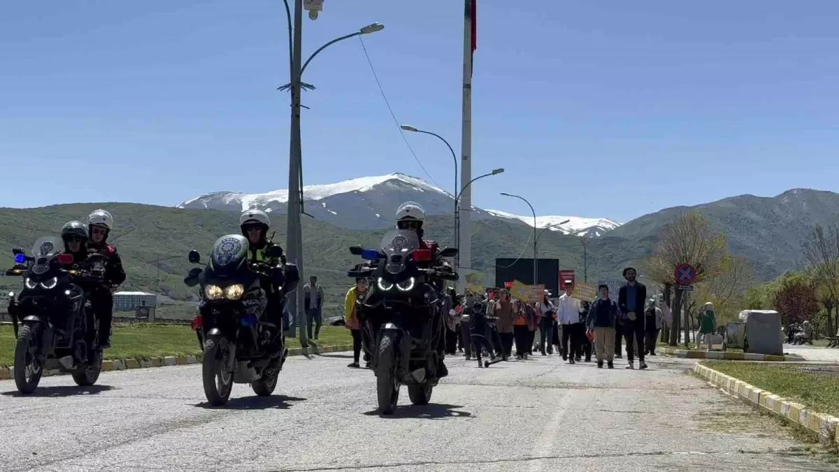 Tatvan'da Engelliler Haftası Etkinliği Düzenlendi