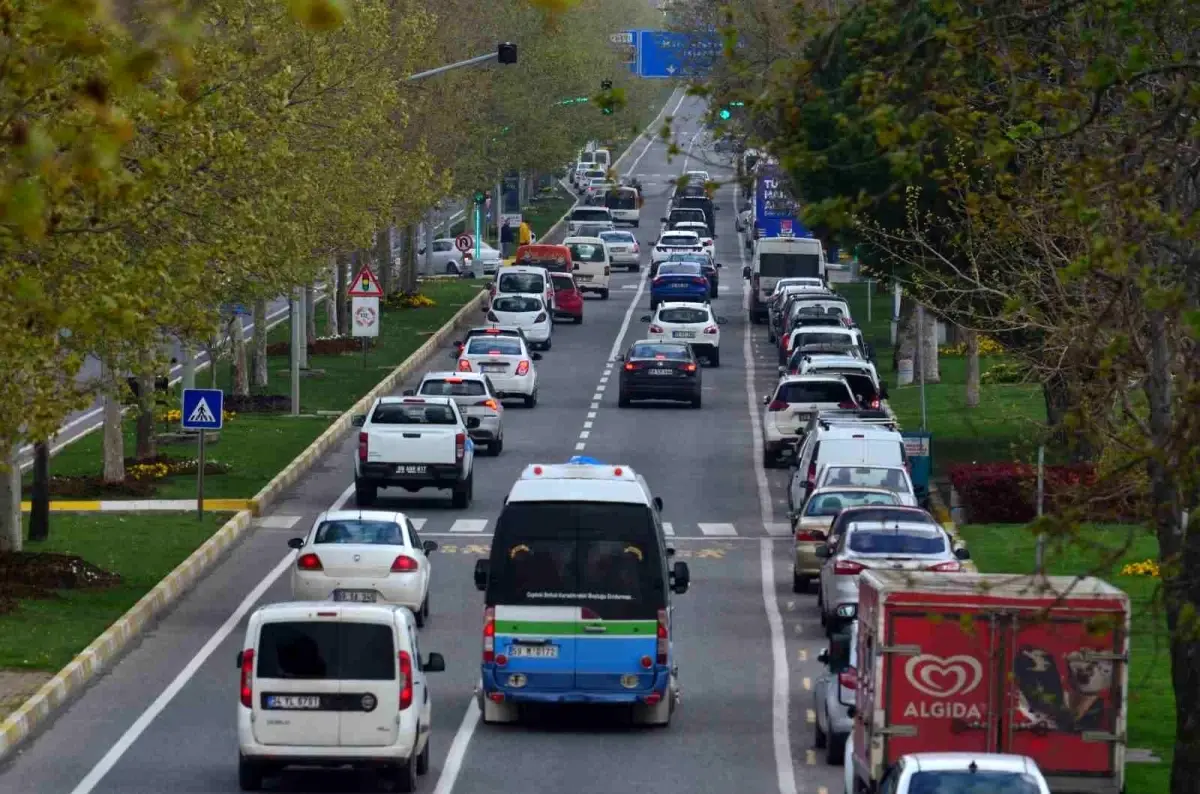 Tekirdağ'da Trafiğe Kayıtlı Araç Sayısı 363 Bin 250'ye Ulaştı