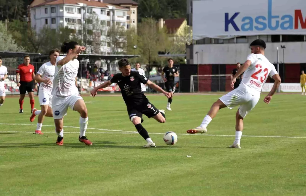 Kastamonuspor - Altınordu Maçı 0-0 Beraberlikle Tamamlandı