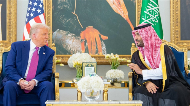 Trump returns with investment and arms agreements exceeding 3 trillion dollars from Gulf countries