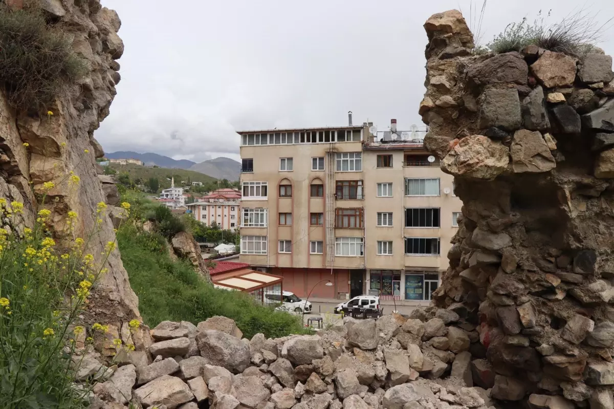 Oltu Kalesi'nin Restore Edilmesi İsteniyor
