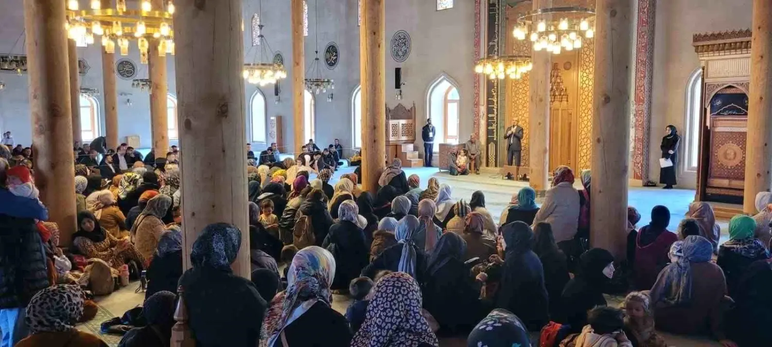 Afyonkarahisar'da 4-6 Yaş Grubu Kur'an Kursları Yıl Sonu Programı Düzenlendi