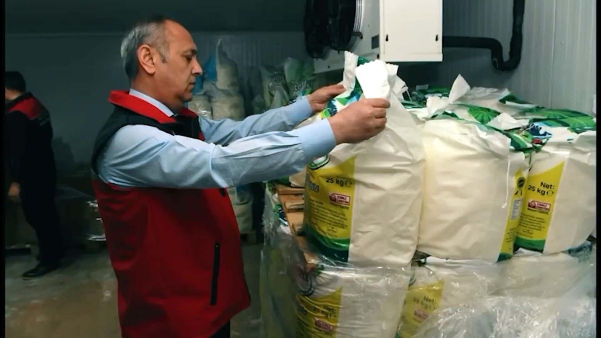 Bakan Yumaklı'dan Süt Ürünleri Denetimi: 40 Ton Ürün Satışı Engellendi
