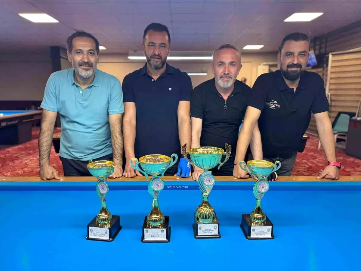 Düzce'de 19 Mayıs Gençlik Haftası 3 Bant Bilardo Turnuvası Sonuçlandı
