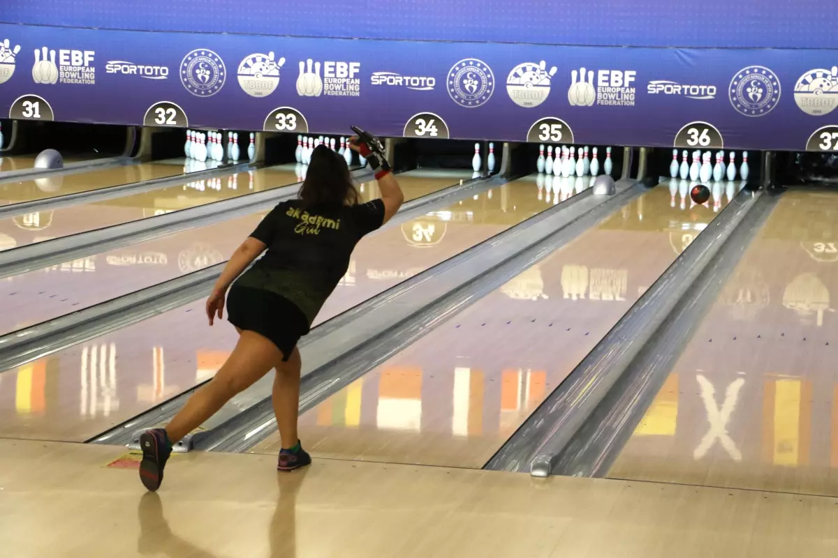 Samsun'da Bowling Türkiye Şampiyonası Devam Ediyor