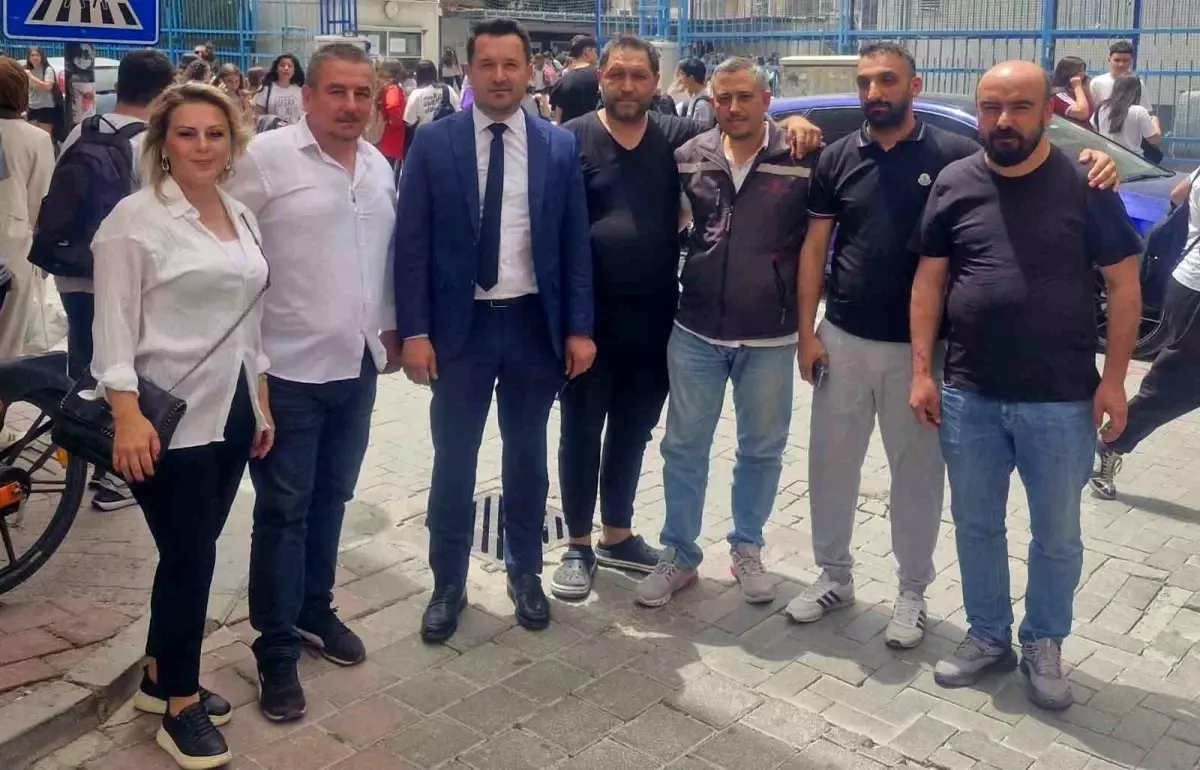 Buca'da Okul Önünde Park Sorunu Çözüldü