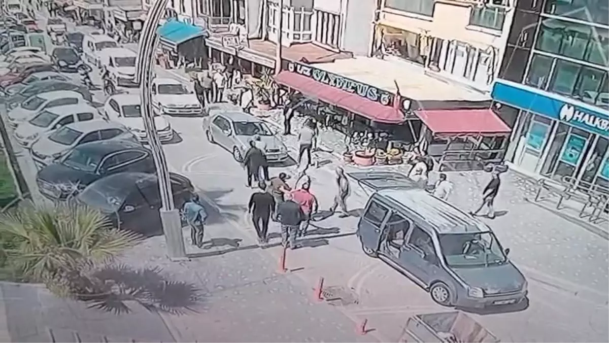 Bursa'da Genç Kadın Kaçırılmaya Çalışıldı, 4 Şahıs Yakalandı