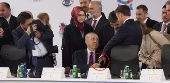 Görüntü bomba! Erdoğan, Macron'un beden diliyle üstünlük kurma çabasına izin vermedi