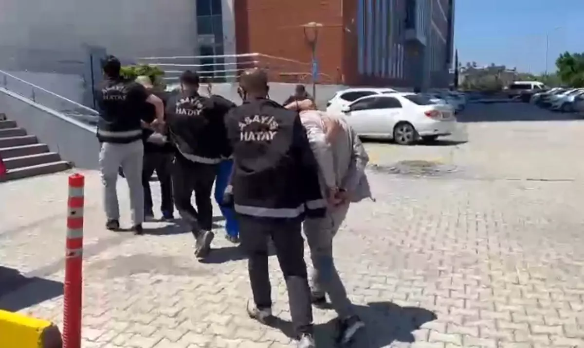 Hatay'da Aranan 12 Kişi Yakalandı