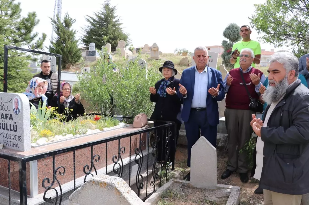 Kırşehir'de 'Ahi Baba' Mustafa Karagüllü anıldı