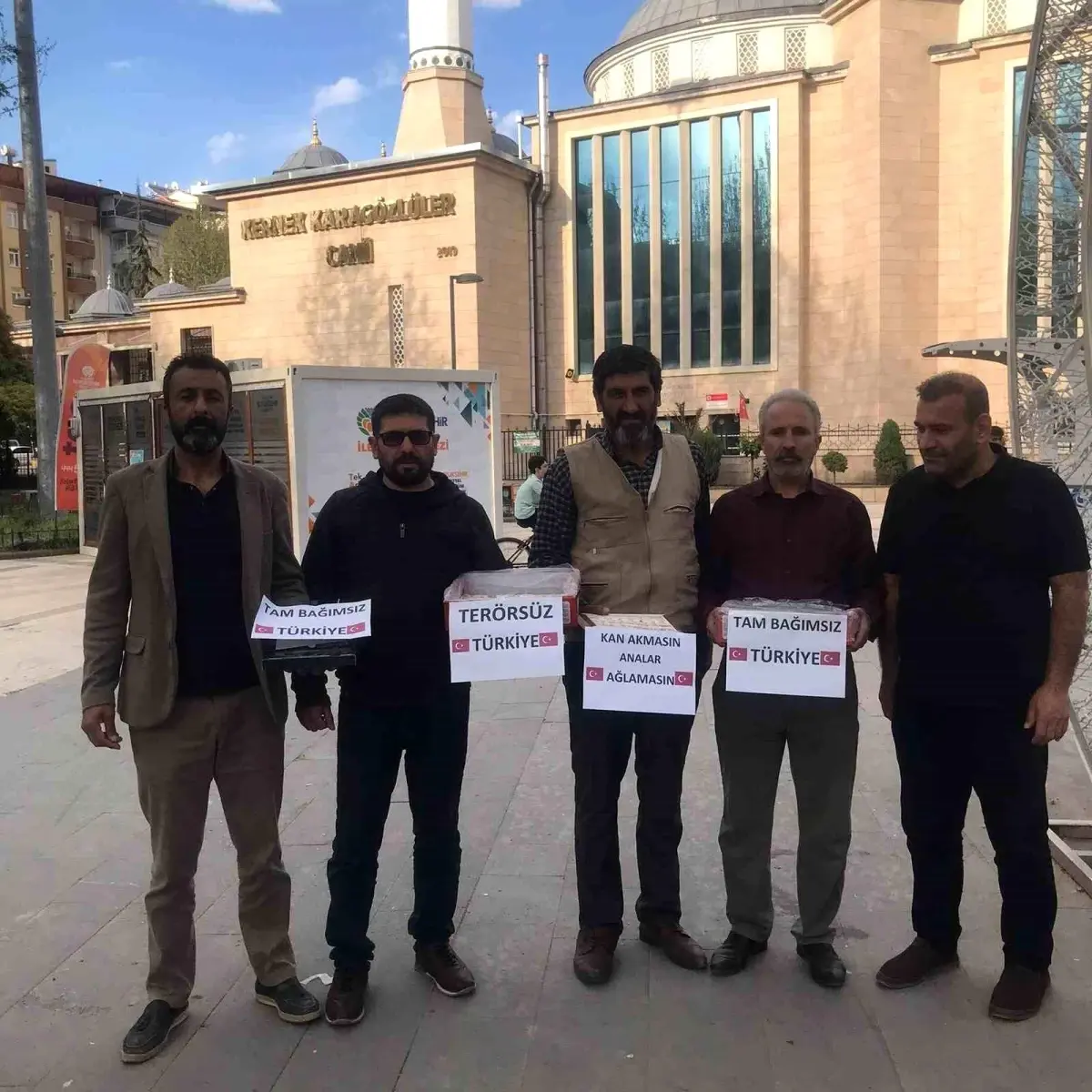 Malatya'da PKK'nın fesih kararına destek