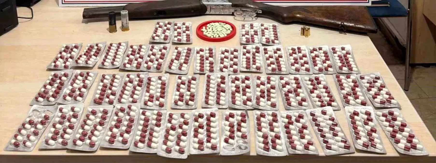 Tekirdağ'da Uyuşturucu Operasyonu: İki Şüpheli Tutuklandı