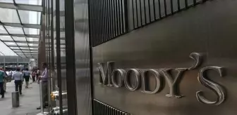 Moody's, ABD'nin kredi notunu düşürdü