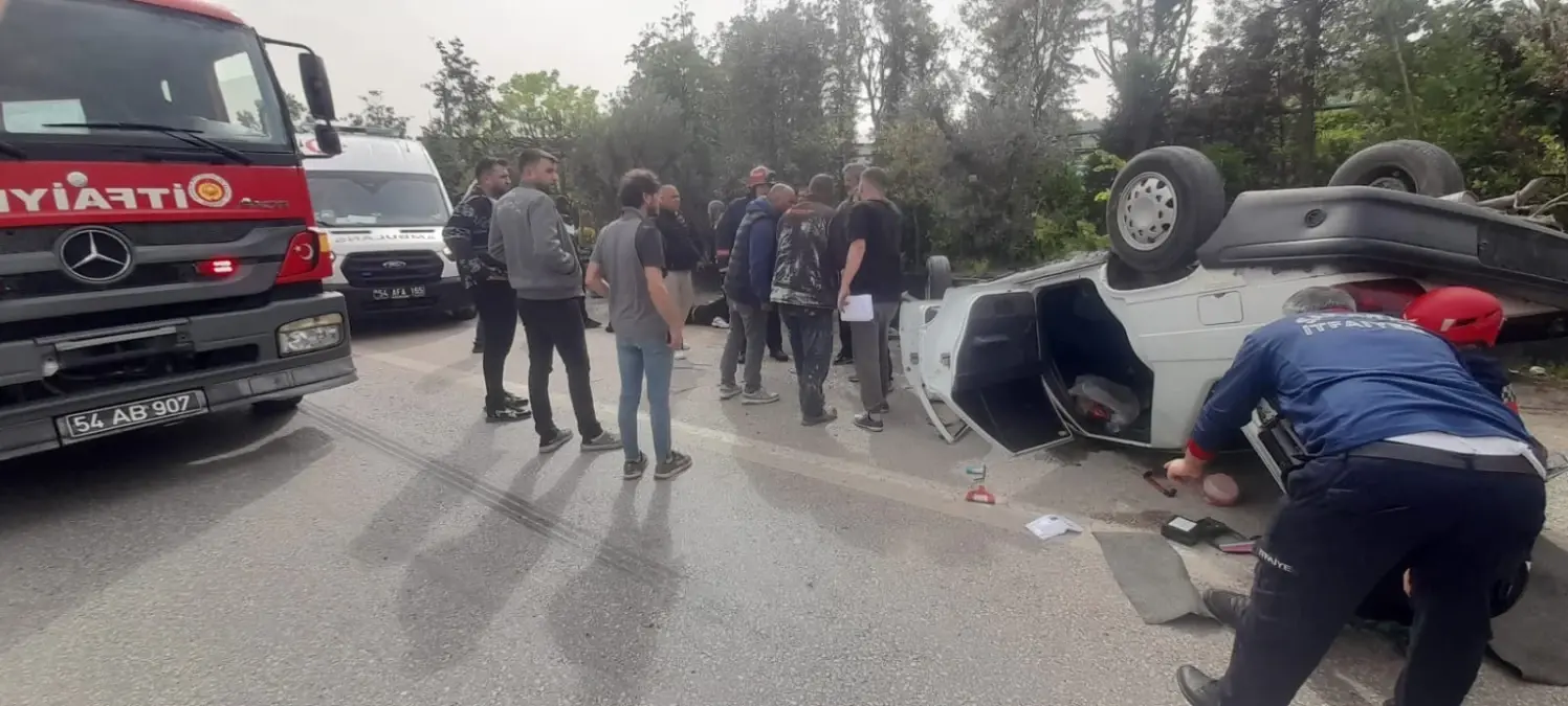 Sakarya'da Ters Dönen Otomobilde Bir Kişi Yaralandı
