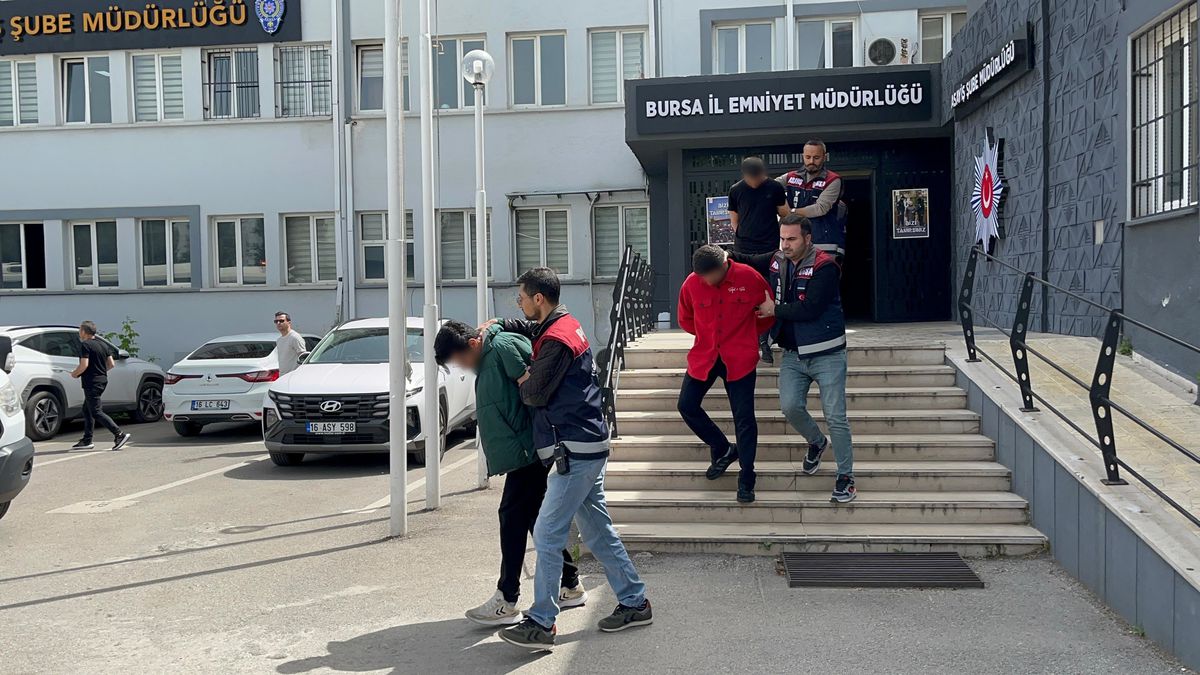 Bursa'da Dolandırıcılık Operasyonu: 12 Şüpheli Tutuklandı