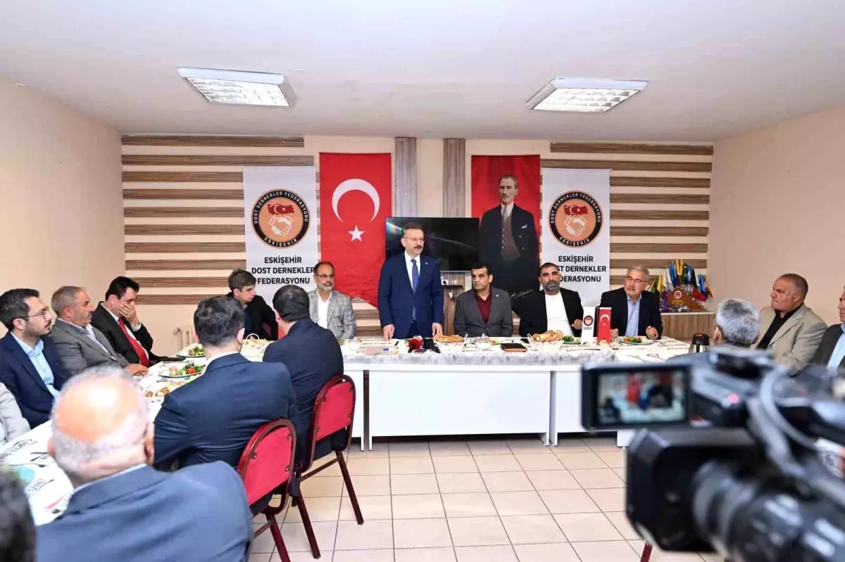 Eskişehir Valisi Aksoy'dan Dost Dernekler Federasyonu'na Ziyaret