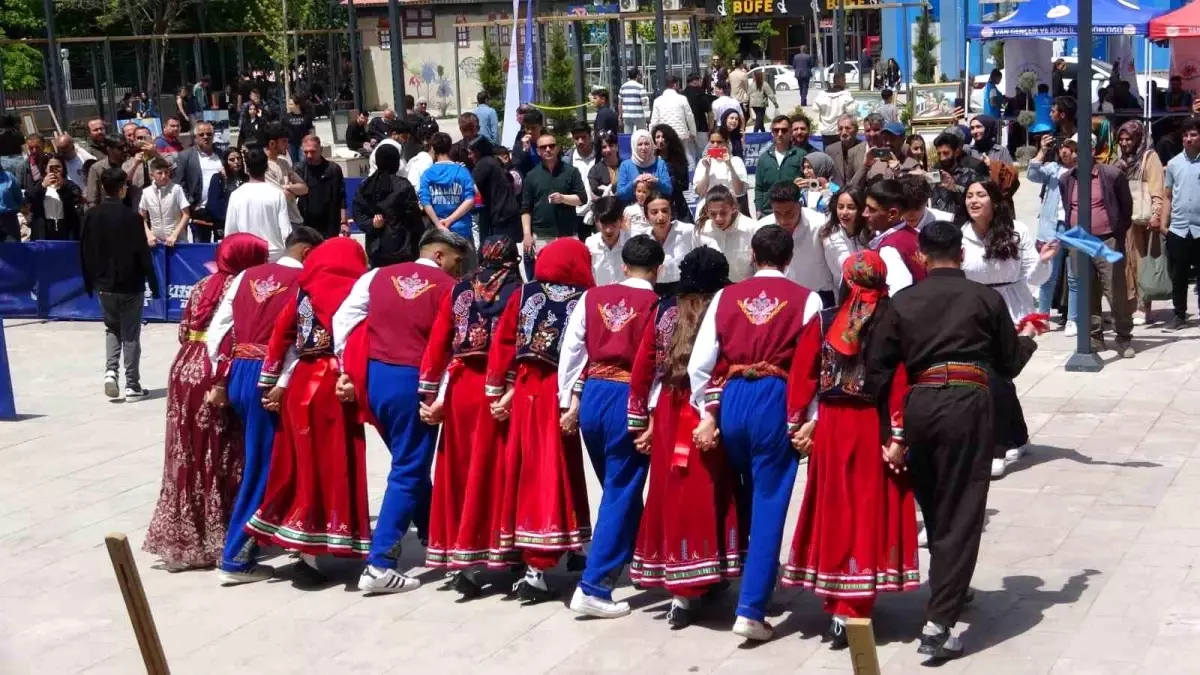 Van’da Gençlik Spor Festivalleri Başladı