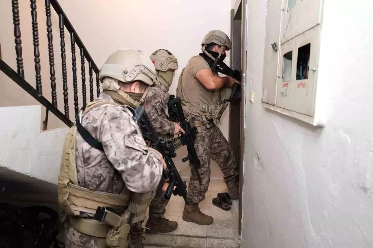 Mersin Merkezli Yasadışı Bahis Şebekesi Çökertildi: 33 Şüpheli Yakalandı