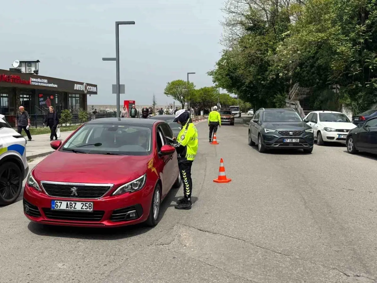 Zonguldak'ta Trafik Denetimleri Sürüyor