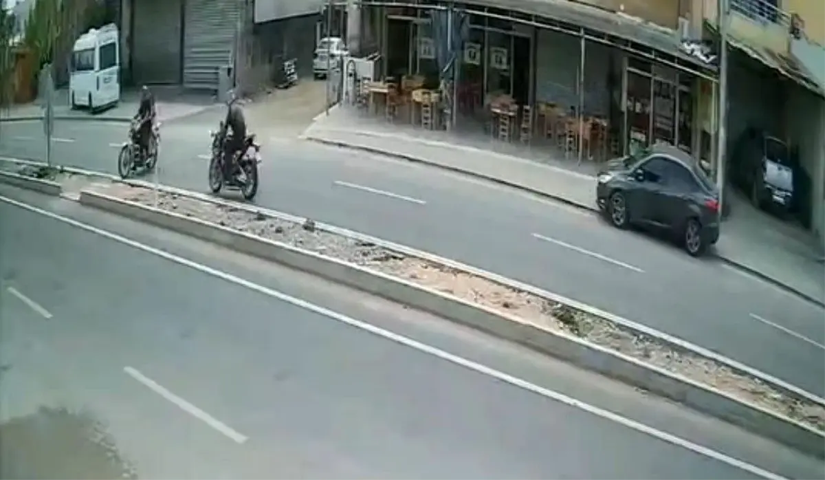 Adana'da trafik kazasında inanılmaz kurtuluş