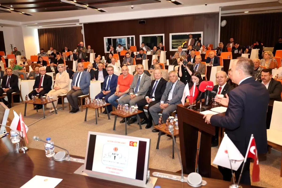 Afyon Eğitim Vakfı'ndan 910 Öğrenciye Burs Desteği