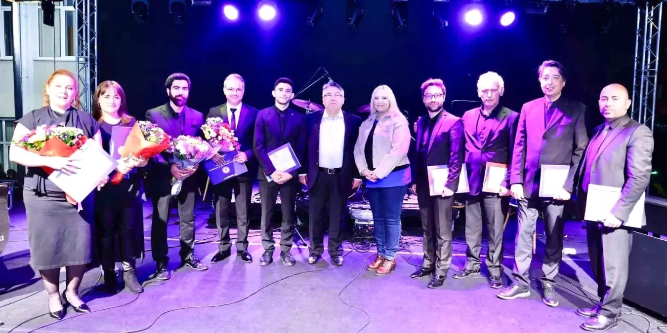Zonguldak Bülent Ecevit Üniversitesi'nde 28. Uluslararası Bilim ve Gençlik Haftası Konseri