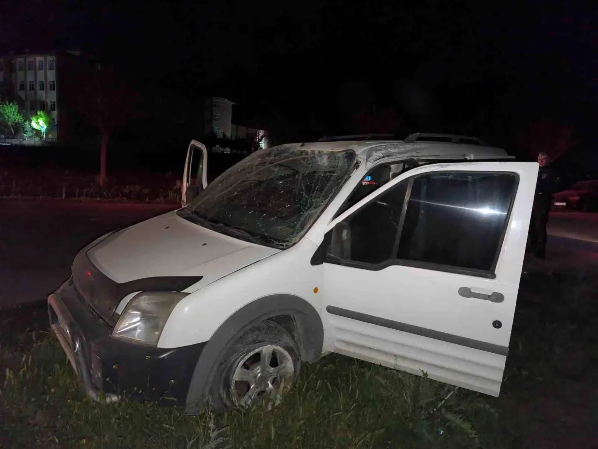 Afyonkarahisar'da Takla Atan Araçta Bir Kişi Yaralandı