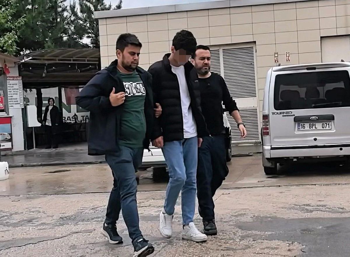 Bursa'da Şakalaşırken Bıçakla Yaralanma Olayı