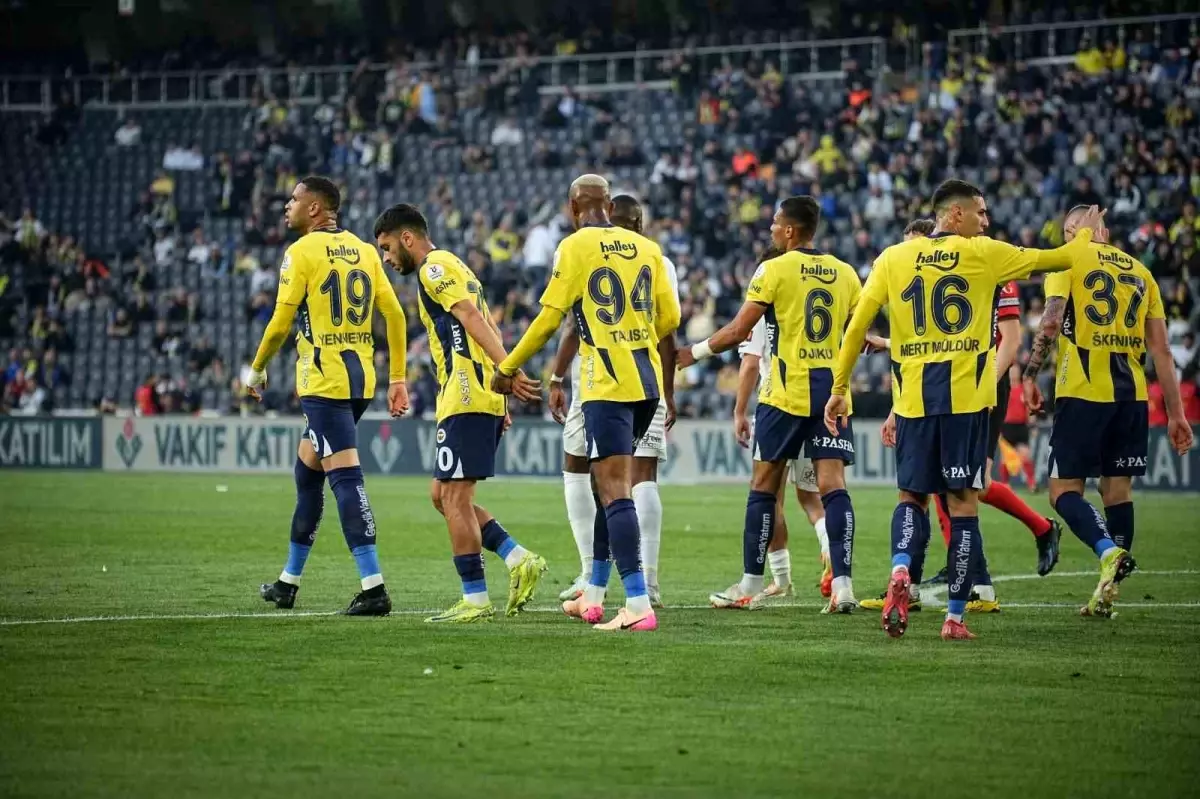 Fenerbahçe, Eyüpspor'u Yenerek Evinde Galip Geldi