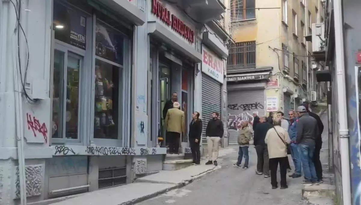 Karaköy'de Hırdavatçı Ahmet Şenol Altuntaş Ölüm Bulundu