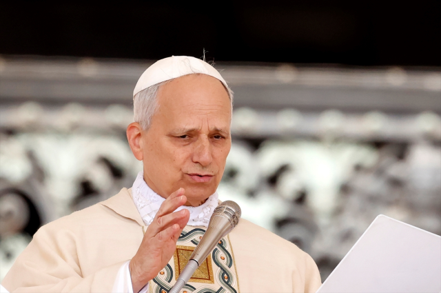 Pope Leo 14th put on the Fisherman's ring, officially started his duty