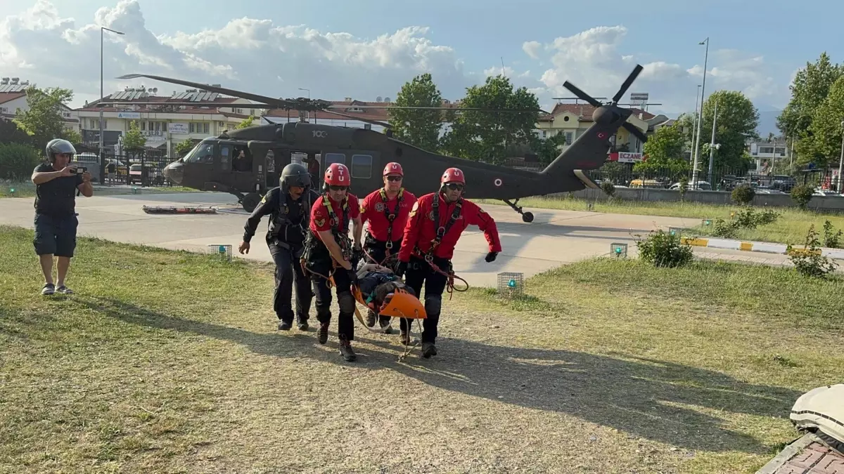Yamaç Paraşütü Kazasında Belaruslu Pilot Yaralandı